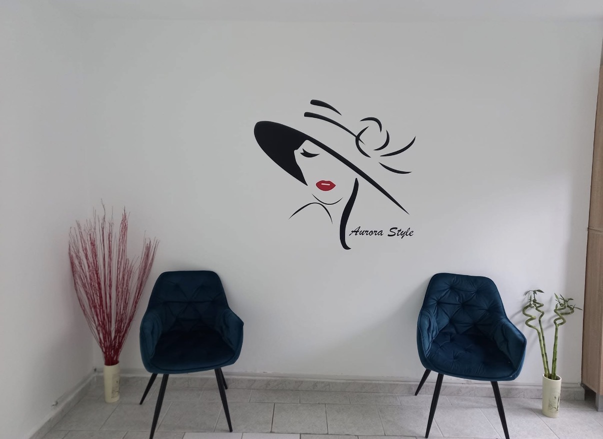 Recepția și zona de așteptare Aurora Salon